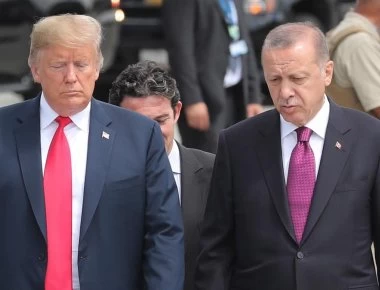 Απάντηση τουρκικού ΥΠΕΞ στο Στέιτ Ντιπάρτμεντ για τους S-400: «Αλλα συμφώνησαν ο Τραμπ με τον Ερντογάν»